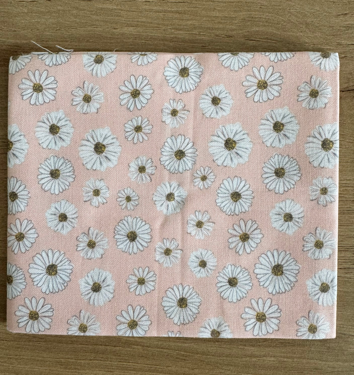 Daisy dream on peach cotton fabric